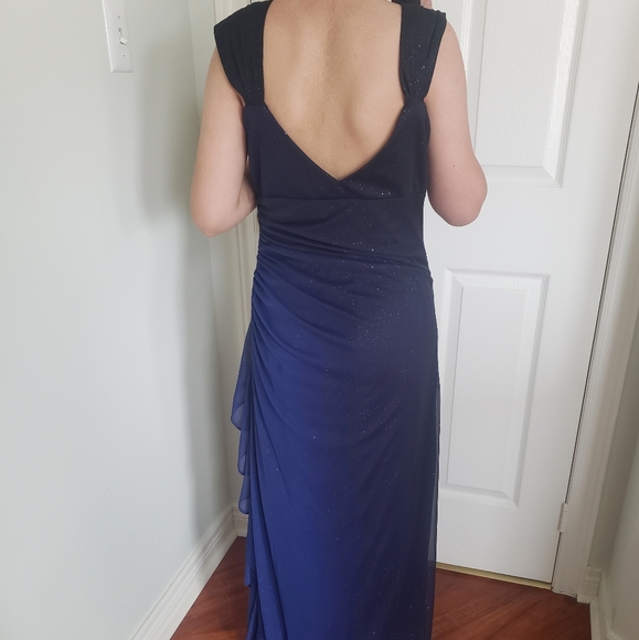 Long Dress - Picture 4 of 4